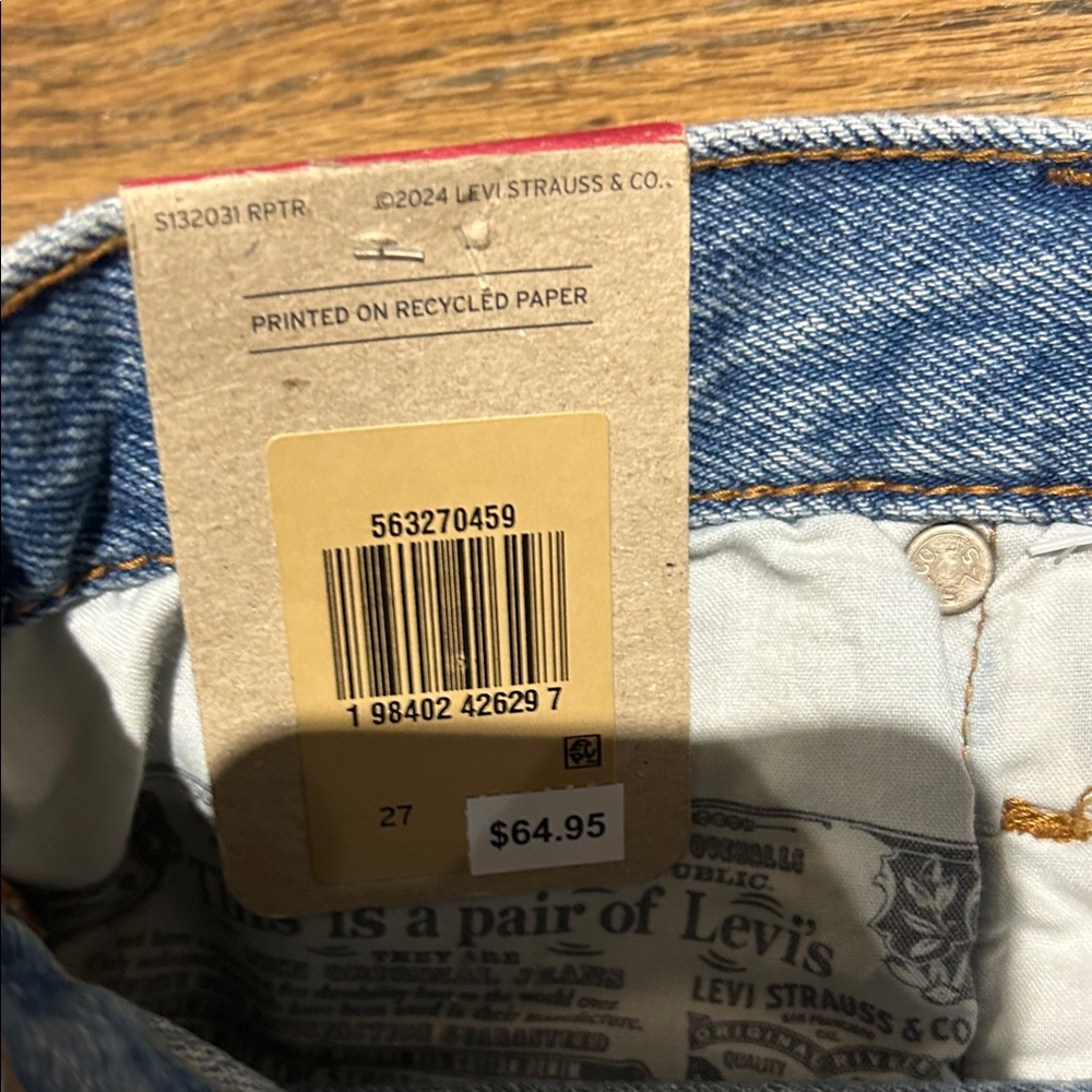 Levi's Distressed Blue Jean Shorts - Picture 4 of 6